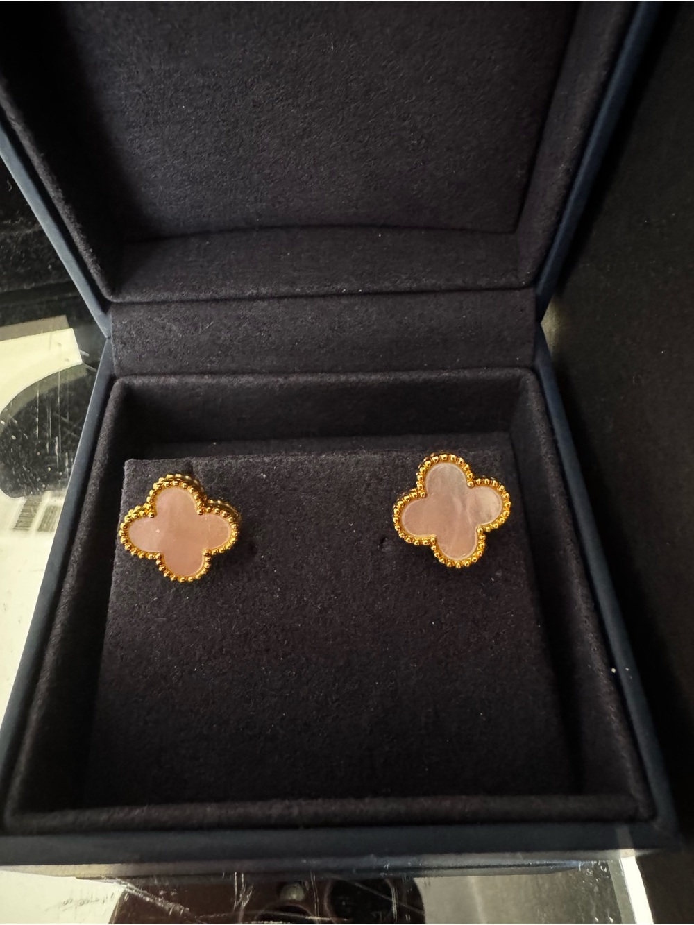 ✨Real 18k Gold Clover Earrings - HongKong Setting✨